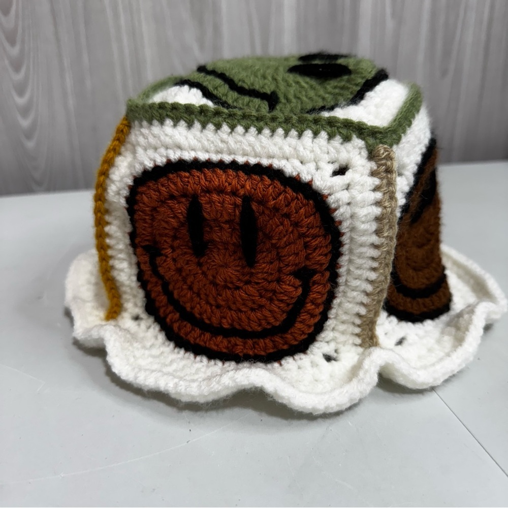 Smiley Face Crochet Bucket Hat Multicolor Granny Knitβ Handmade Happy Hippie